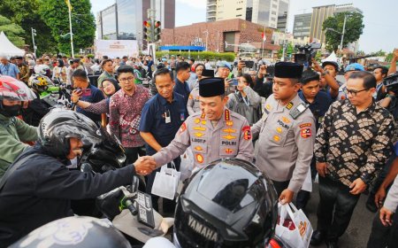 Bagikan Takjil dan Buka Puasa Bersama Bareng Insan Pers, Kapolri: Suara Media Suara Publik