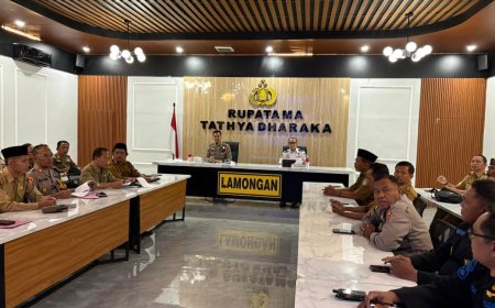 Polres Lamongan Atensi Perlintasan Kereta Api Sebidang Jelang Operasi Ketupat Semeru 2026