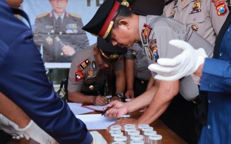 Wujudkan Zero Narkoba Polres Jember Test Urine Mendadak Bagi Para Perwira
